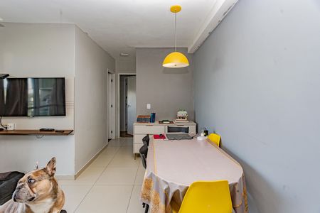 Apartamento à venda com 53m², 2 quartos e 1 vaga Apartamento à venda com 53m², 2 quartos e 1 vagaSala