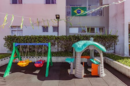 Apartamento à venda com 53m², 2 quartos e 1 vaga Apartamento à venda com 53m², 2 quartos e 1 vagaÁrea comum - Playground