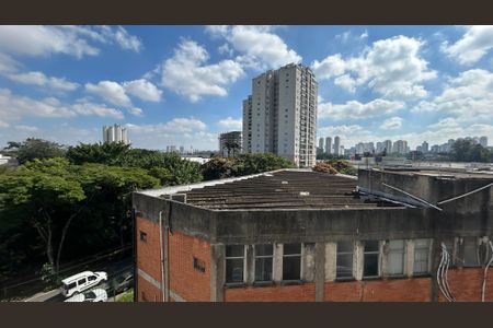 Apartamento para alugar com 42m², 2 quartos e sem vaga Apartamento para alugar com 42m², 2 quartos e sem vagaVaranda