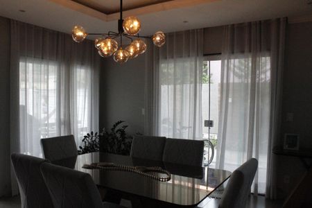 Sala de casa de condomínio à venda com 4 quartos, 400m² em Jacarepaguá, Rio de Janeiro