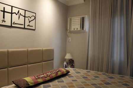 Casa de condomínio à venda com 400m², 4 quartos e 3 vagasQuarto 2
