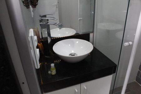 Casa de condomínio à venda com 400m², 4 quartos e 3 vagasBanheiro