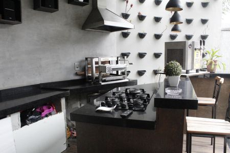 Casa de condomínio à venda com 400m², 4 quartos e 3 vagasÁrea externa