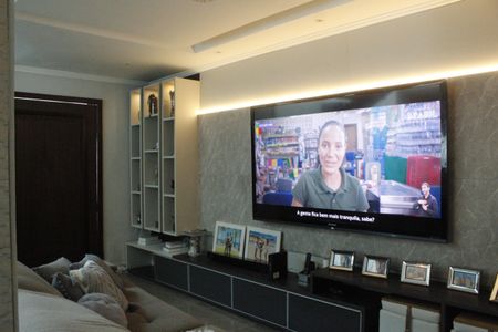 Casa de condomínio à venda com 400m², 4 quartos e 3 vagasSala