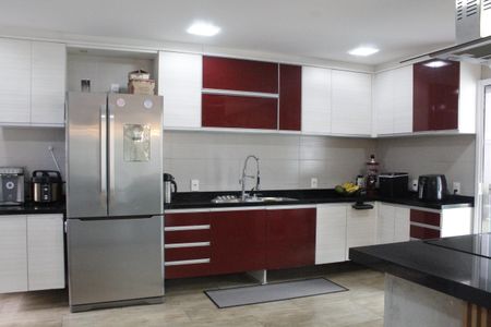 Casa de condomínio à venda com 400m², 4 quartos e 3 vagasCozinha