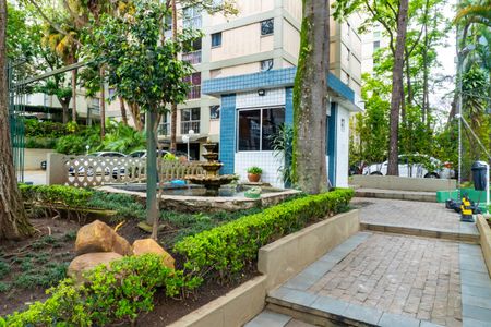 Apartamento para alugar com 78m², 2 quartos e 1 vagaFachada e portaria