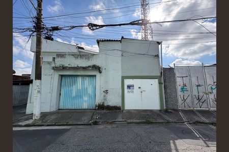 Casa para alugar com 50m², 2 quartos e sem vagaFachada