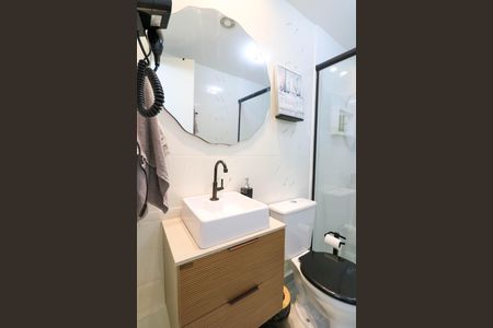 Studio para alugar com 25m², 1 quarto e sem vaga Studio para alugar com 25m², 1 quarto e sem vagaBanheiro