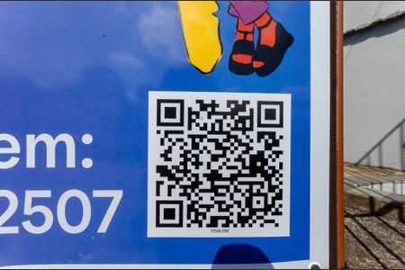 Casa para alugar com 220m², 3 quartos e sem vagaYZUS-250