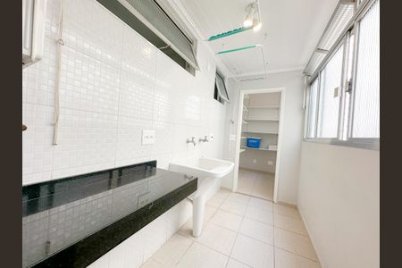 Apartamento à venda com 107m², 2 quartos e 1 vagaÁrea de Serviço