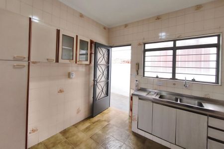Casa para alugar com 200m², 4 quartos e 3 vagasCozinha