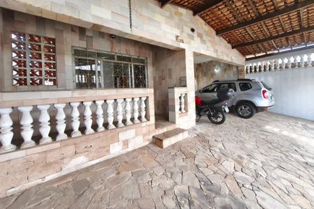 Casa para alugar com 200m², 4 quartos e 3 vagasQuintal - Garagem