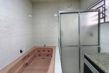 Casa para alugar com 200m², 4 quartos e 3 vagasBanheiro Suíte