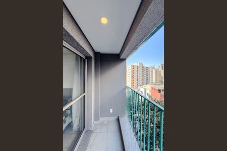 Varanda de kitnet/studio para alugar com 1 quarto, 24m² em Liberdade, São Paulo