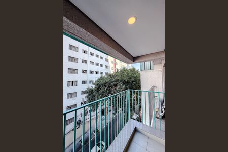 Varanda de kitnet/studio para alugar com 1 quarto, 24m² em Liberdade, São Paulo