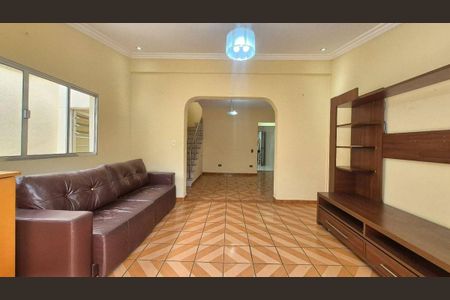 Casa à venda com 3 quartos, 147m² em Jardim Odete, São Paulo