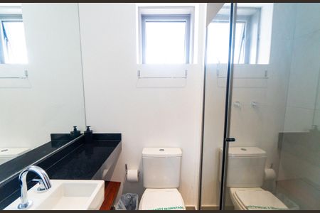 Banheiro de kitnet/studio para alugar com 1 quarto, 34m² em Vila Clementino, São Paulo