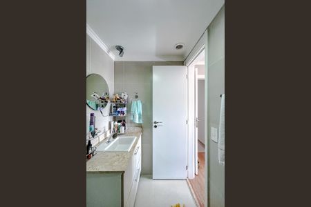 Apartamento à venda com 68m², 2 quartos e 2 vagasBanheiro da Suíte