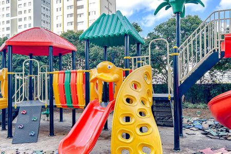 Apartamento à venda com 68m², 2 quartos e 2 vagasÁrea comum - Playground