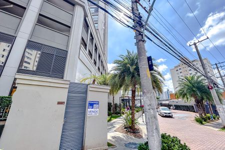 Apartamento à venda com 68m², 2 quartos e 2 vagasFachada com Plaquinha