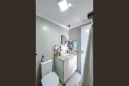 Apartamento à venda com 68m², 2 quartos e 2 vagasBanheiro da Suíte