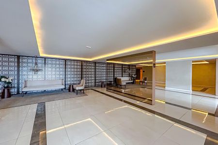 Apartamento à venda com 68m², 2 quartos e 2 vagasHall social