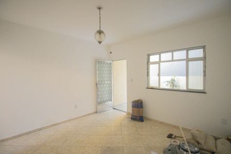 Sala de casa para alugar com 2 quartos, 95m² em Trindade, São Gonçalo