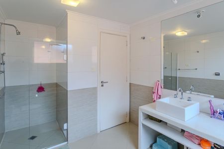 Casa à venda com 420m², 4 quartos e 4 vagas