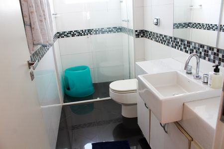 Casa à venda com 412m², 4 quartos e 4 vagas Casa à venda com 412m², 4 quartos e 4 vagasBanheiro da Suíte 3