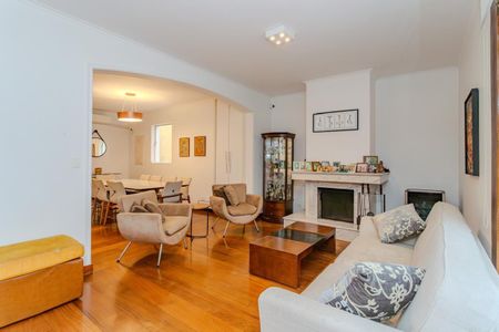 Casa à venda com 420m², 4 quartos e 4 vagas