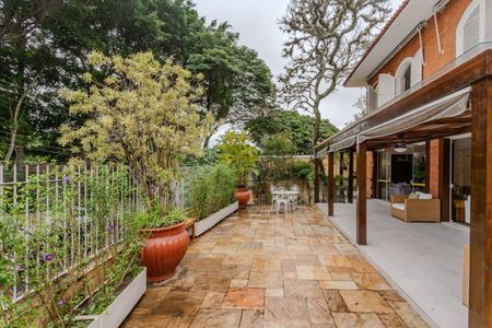 Casa à venda com 420m², 4 quartos e 4 vagas
