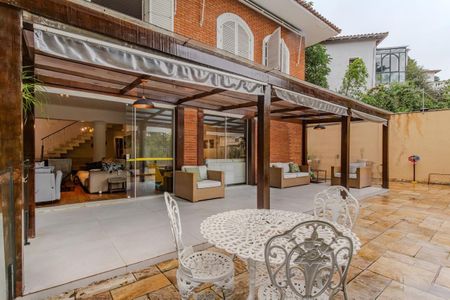 Casa à venda com 420m², 4 quartos e 4 vagas