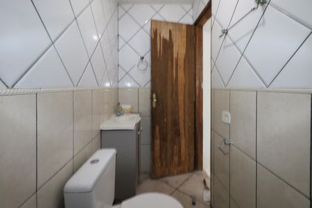 Casa para alugar com 60m², 2 quartos e sem vagaBanheiro da Suíte