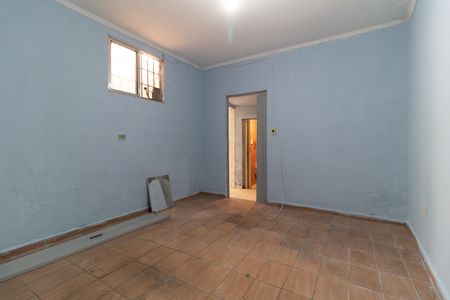 Quarto 1 de casa para alugar com 2 quartos, 40m² em Vila Brasilina, São Paulo