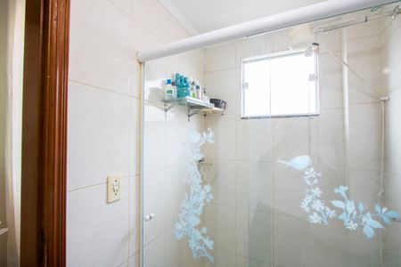Apartamento à venda com 106m², 3 quartos e 2 vagasBanheiro do quarto 1
