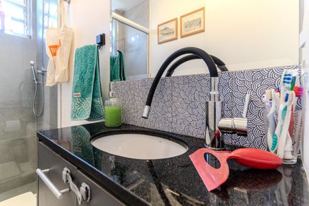 Apartamento à venda com 107m², 2 quartos e sem vagaBanheiro Social