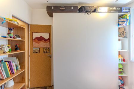Apartamento à venda com 107m², 2 quartos e sem vagaQuarto