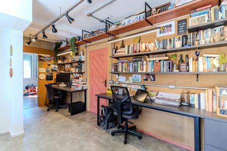 Apartamento à venda com 107m², 2 quartos e sem vagaSala