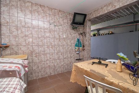Casa à venda com 350m², 4 quartos e 2 vagasÁrea de Serviço