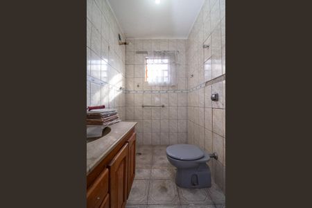 Casa à venda com 350m², 4 quartos e 2 vagasBanheiro