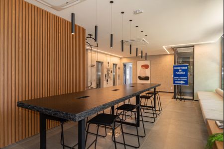 Apartamento à venda com 36m², 2 quartos e sem vagaÁrea comum - Hall Social