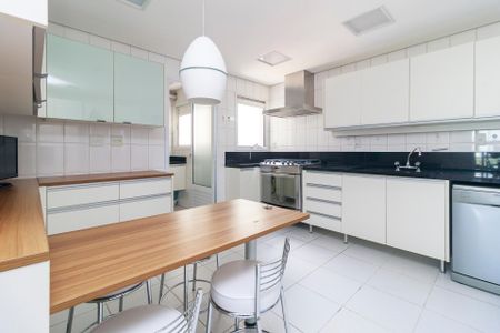 Apartamento à venda com 143m², 3 quartos e 5 vagasCozinha