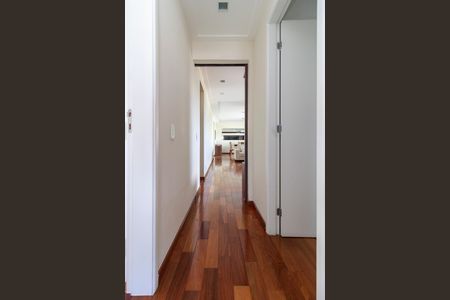 Apartamento à venda com 143m², 3 quartos e 5 vagasCorredor