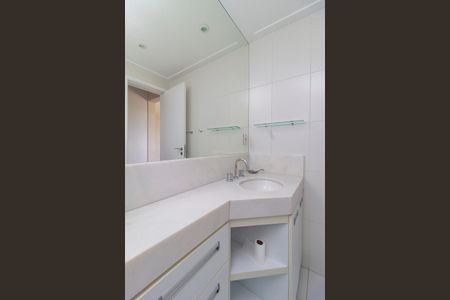 Apartamento à venda com 143m², 3 quartos e 5 vagasSuíte 1 - Banheiro