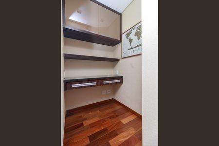 Apartamento à venda com 143m², 3 quartos e 5 vagasSala - Escritório