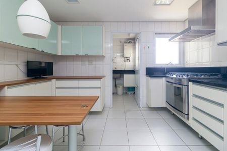 Apartamento à venda com 143m², 3 quartos e 5 vagasCozinha