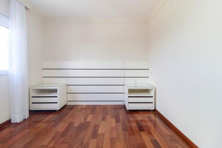 Apartamento à venda com 143m², 3 quartos e 5 vagasSuíte 1