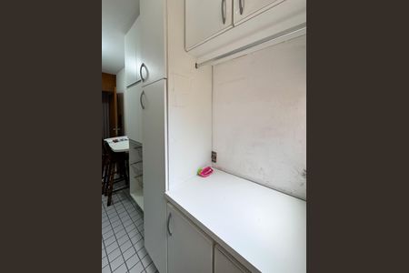 Apartamento à venda com 65m², 3 quartos e 1 vagaÁrea de Serviço