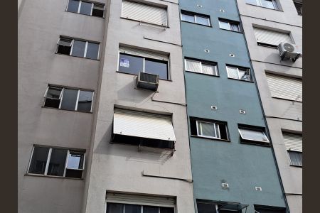 Apartamento à venda com 84m², 3 quartos e 1 vagaAdesivo na Janela