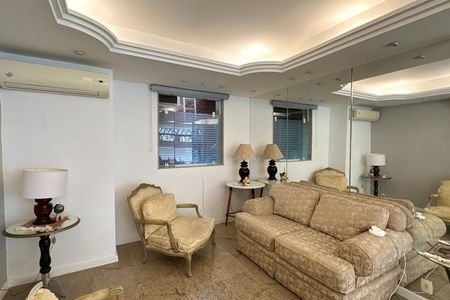 Casa para alugar com 4 quartos, 280m² em Copacabana, Rio de Janeiro